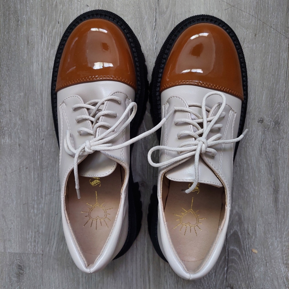 [SHEIN] Two-toned loafers